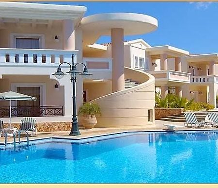 Sissy Village All Suite Hotel Kounoupidhianá 객실 사진